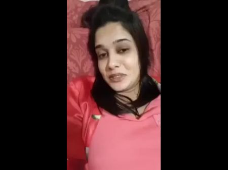 madrastra desnuda selfie y masturbación 