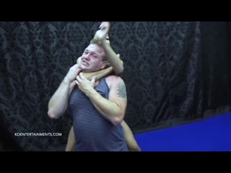 Nomi Melone Vs . Balazs