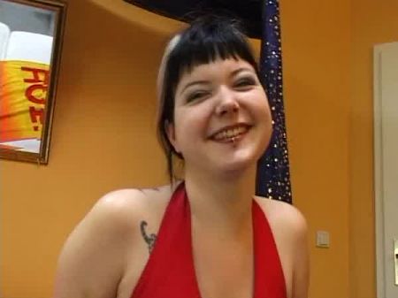 Gothic Girl Vor Der Kamera