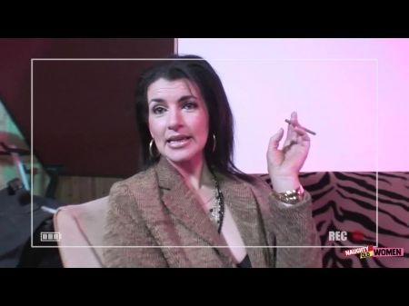 Eine elegante brünette Milf verwendet ihre Löcher, um zwei sehr geile Herren zu befriedigen 