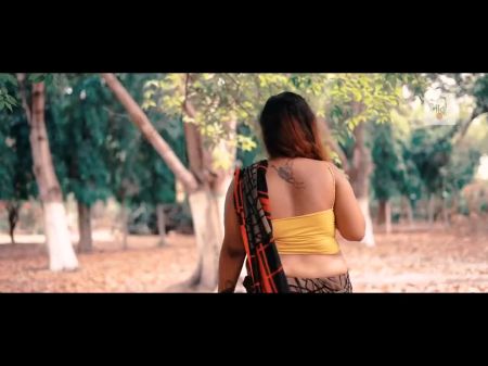 Puja In Check Print Saree