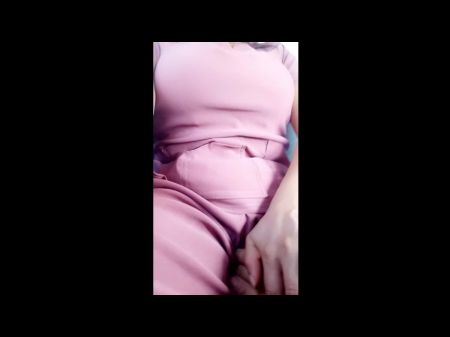 Настоящая медсестра порно Я иду в машину пациента, чтобы оказать уход за домом, и мужчина соблазняет меня, касаясь моего влагалища 