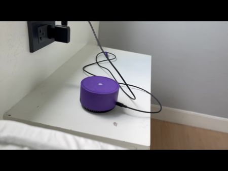 女学生没有等待她的男朋友，他被继兄弟搞砸了