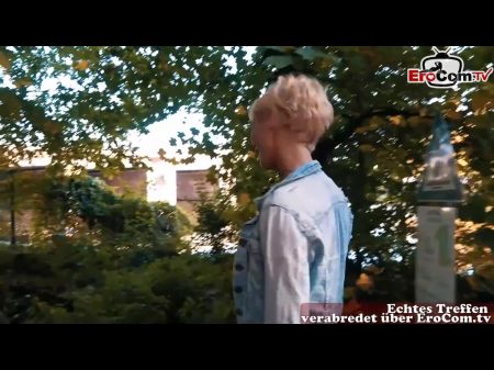 Tätowierte dünne deutsche Milf auf der Straße abgeholt 