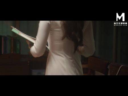 ModelMedia Asia Young已婚妇女Bai Jie迷人的年轻妇女