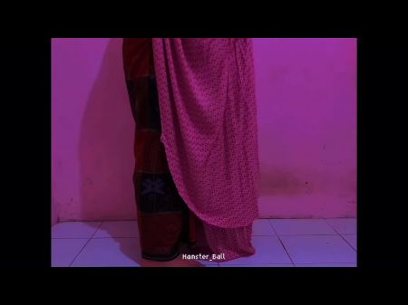 Blowjob in Sarong, Hijab -Stiefmutter betrügt, während ihr Mann in Indien arbeitet 