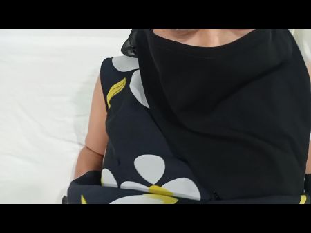 Hijabi Girl Likes To Suck Trouser Snake And Her Jiggly Twat Was Ate By Her Bf .