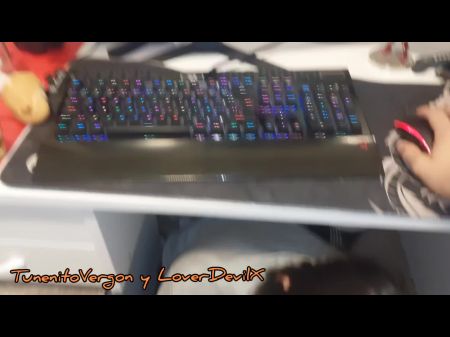 El Jugador No Puede Jugar Porque Chupan Su Gran Polla Pov Casero 