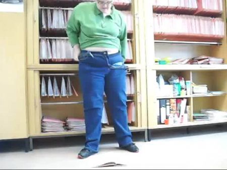 Office Damsel Pisses On An File Folder