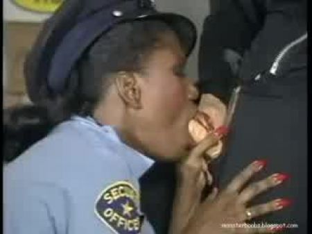 Ebony Ayes Cops Clit Flick 