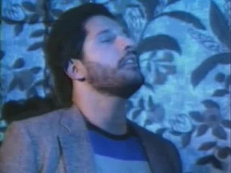 Chica caliente mulas blancas y esponjosas 