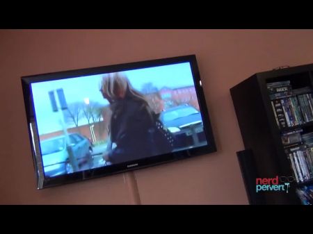 莱·洛根（Leigh Logan）沉迷于公鸡的连环公鸡吸盘