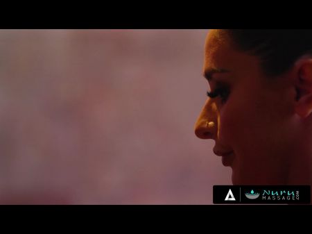 Nuru按摩与热摩洛伊斯兰解放阵线老板Sheena Ryder和她性感的实习生Melissa Stratton 