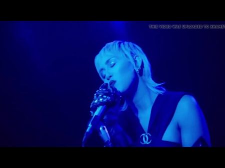 Майли Сайрус Полуночное небо Xxx 