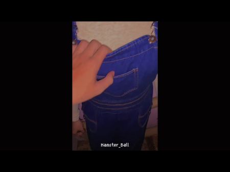 Timid Malaysian Hijab Worker Blow Job In Public