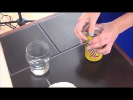 فتاة مثير تمتص والملاعين 