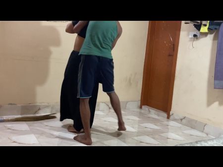 Me Abrazo Y Folla A La Criada En Mi Casa 