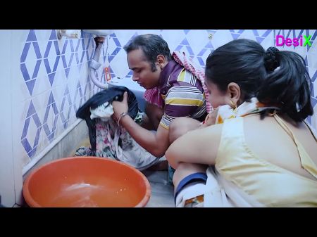 Bhabi Ki Safed Gand Mar Ke Dewar Ne Unki Land Bhabi K mu me dal Diya 