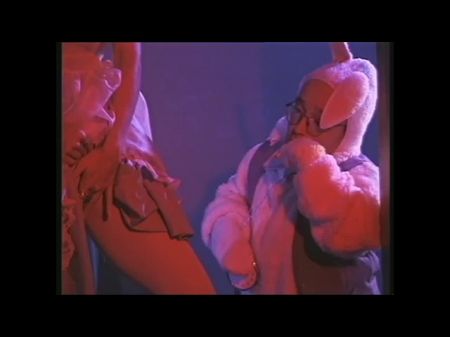 würzige erotische Dreierspiele in diesem Vintage -Porno 