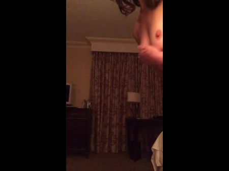 Abigail Spencer自慰视频PT2。 