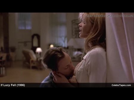 Elle Macpherson Underwear And Erotic Videotape Gigs