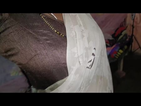 Seeing Greedy Mommy In A Saree , I When There Was No One In The Mansion .