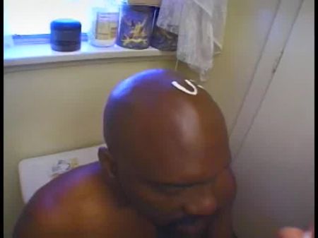 Milky Mega-bitch In Ebony Outfit Agrees To Get Some Navy Pie