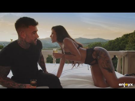 Andrea Retali Has Unbelievable Hump With A Sumptuous Sunset In The Background