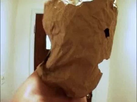 超热德国女孩受到两个厚杆的惩罚