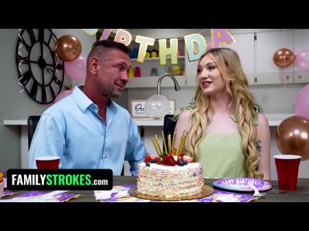 Deviant Stepdaddy يقلل من ابنته في سن المراهقة في عيد ميلادها الثامن عشر 