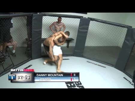 جازي برلين مارس الجنس مع مقاتل MMA 