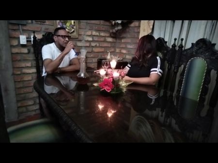 ¿Qué mejor manera de celebrar una unión de negocios que con una mierda espectacular con un socio con grandes tetas? venezolano 