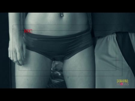 أثناء التمرين، تشعر امرأة سمراء جبهة تحرير مورو الإسلامية بالإثارة لذا فهي تحصل عليها 