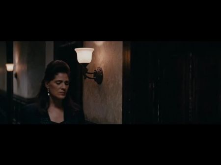 فندق كوبيليا – مشاهد جنسية 