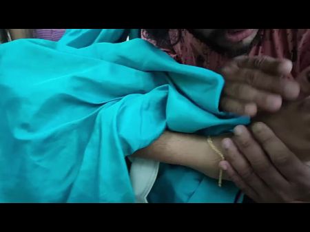 vaishnavy 和 sharun raj、mallu 夫妇的纱丽去除和热浪漫的性爱 