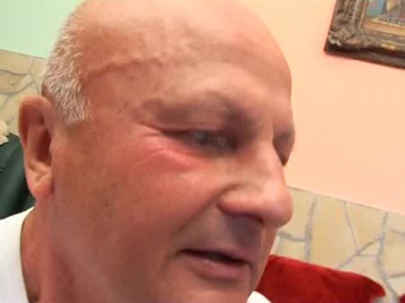 Pissen Sex Opa gegen sexy Mädchen 