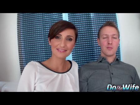 Die Kurzhaarige Milf Gabrielle Gucci Nimmt Bbc, Während Der Cuckold Verlegen Zusieht 