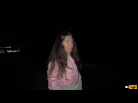 öffentliche Abholung: Ein Mutiger Kerl überredet Ein Mädchen Zum Sex 