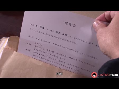 Die japanische Bürodame Nana Kunimi lutscht unzensiert einen Schwanz im Büro. 