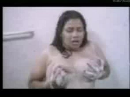 Mallu Madalsas Bathtub