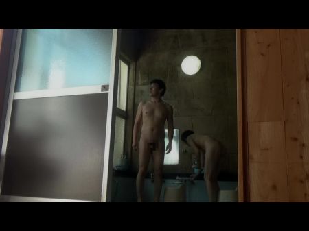 温泉中摄像机捕捉到的淫秽图像4 