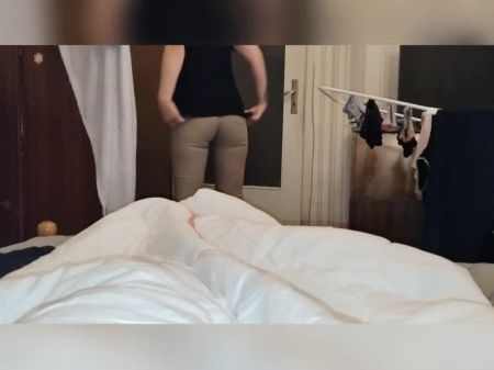 زوجة الأب بحاجة إلى مساعدة بعد الشرب في الحفلة 