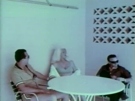 Bunny Yeagers Nackt Las Vegas (1964) 