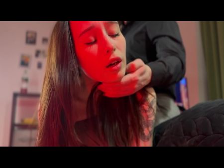 buena chica es recompensada con esperma 