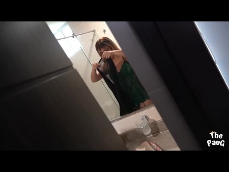 家庭旅行时，继子与继母熟女同睡，这本不应该发生 