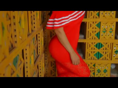 gebogener Sama el Masry großer Arsch 