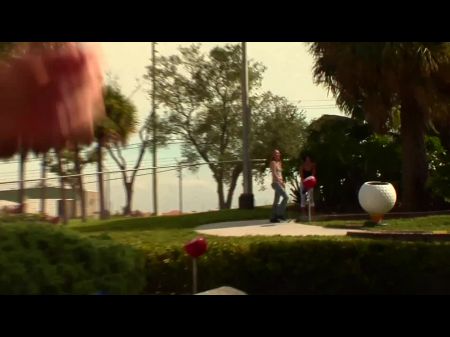 maedel vom 迷你高尔夫广场美国