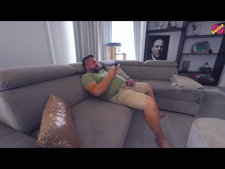 nos pusimos cachondos burlándonos unos de otros con selfies así que follamos duro 