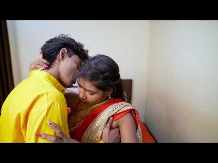 Desi Lady From Indian Village Waited For Her Hubby At The Door Of The House To Please Her Hook-up Fervor