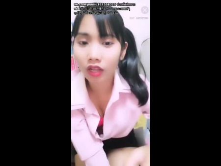 Paar duscht, wird geil und fickt auf mlive 